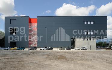 Commercial - image - 3