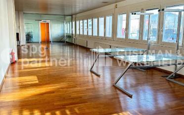 Office - image - 12