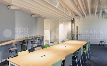 Office - image - 4