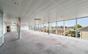 Office - image - 4