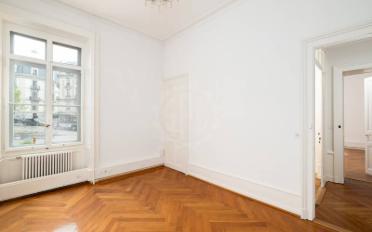 Bureau - image - 10