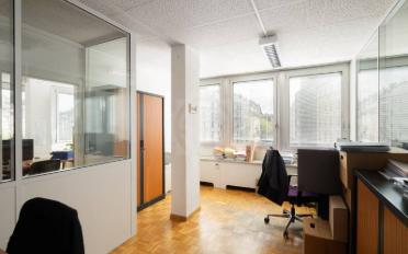 Bureau - image - 9