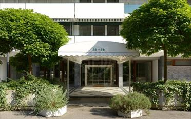 Office - image - 4