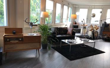 Office - image - 4