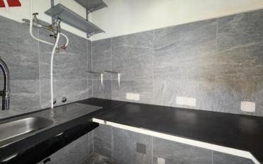 Shop 4 rooms - image - 9