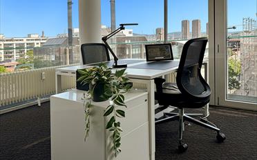 Office - image - 3