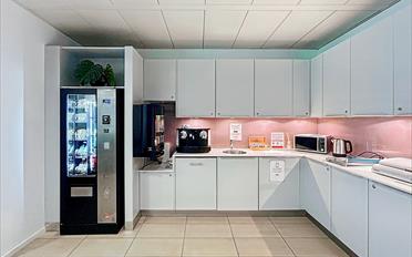 Office - image - 11