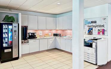 Office - image - 10