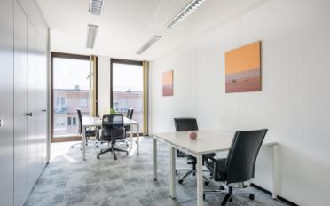 Office - image - 10