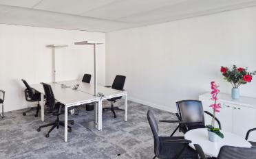 Bureau - image - 1
