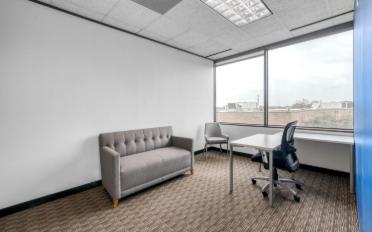 Bureau - image - 1