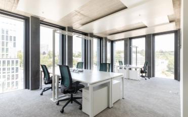 Office - image - 4
