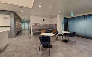 Office - image - 8