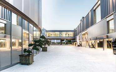 Office - image - 9