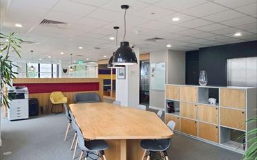 Office - image - 4