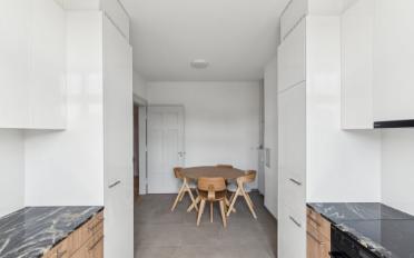 Apartment 4 rooms - image - 2