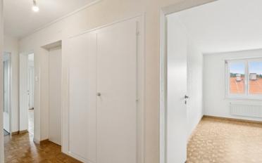 Apartment 4 rooms - image - 10