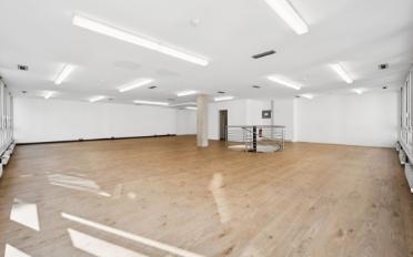 Office - image - 4