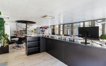 Office - image - 9