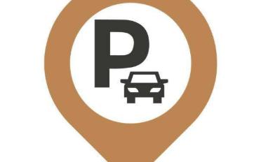 offener Parkplatz - image - 1