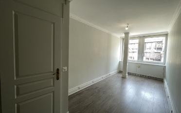 Bureau - image - 4