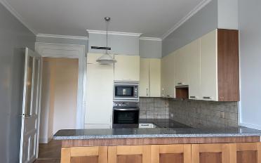 Apartment 4 rooms - image - 2