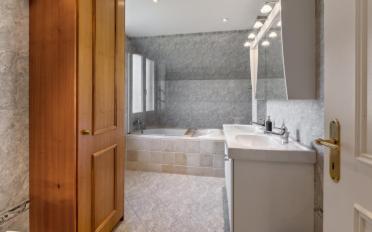 Villa 9.5 pièces - image - 11