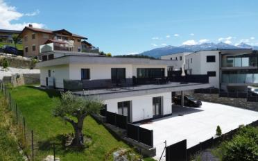 Villa 7.5 Zimmer - image - 1
