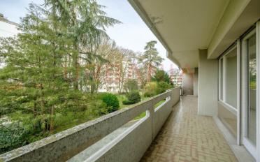 Bureau - image - 8