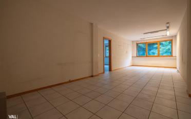 Bureau 4.5 pièces - image - 2