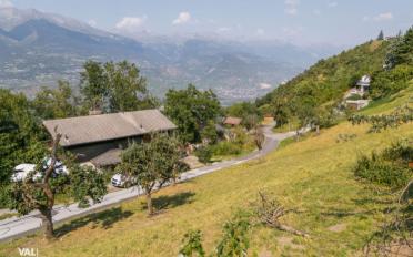 Building land - image - 2