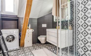 Dernier étage 2.5 pièces - image - 5