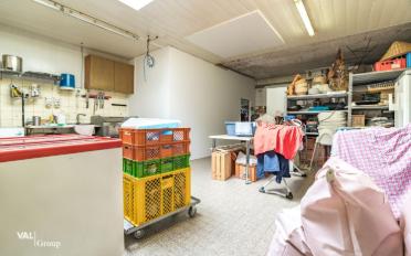 Commercial - image - 9