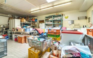 Commercial - image - 8