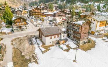 Apartment 8 rooms - image - 10