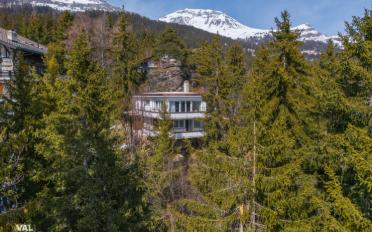 Villa 4.5 Zimmer - image - 1