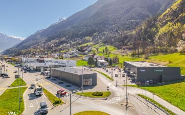 Commercial - image - 2