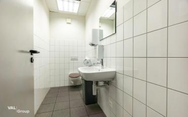 Commercial - image - 8