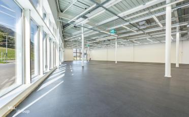 Commercial - image - 9