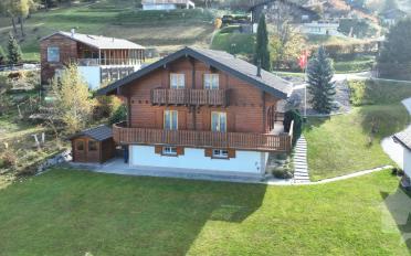 Chalet 6.5 pièces - image - 1