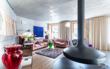 Chalet 7.5 pièces - image - 1