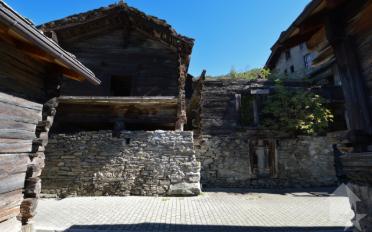 Chalet 5.5 rooms - image - 3
