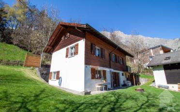 Chalet 4.5 pièces - image - 1
