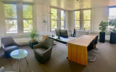 Bureau - image - 1