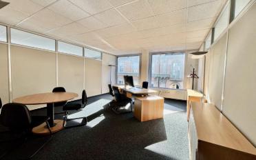 Office - image - 5