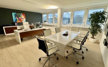 Office - image - 4