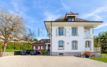 Maison 9 pièces - image - 2
