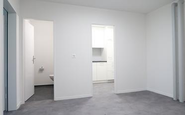 Office - image - 8