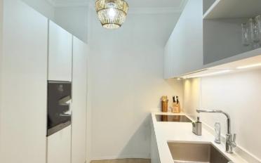Apartment 4 rooms - image - 8