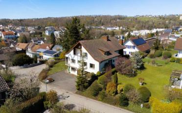 Einfamilienhaus 7.5 Zimmer - image - 1